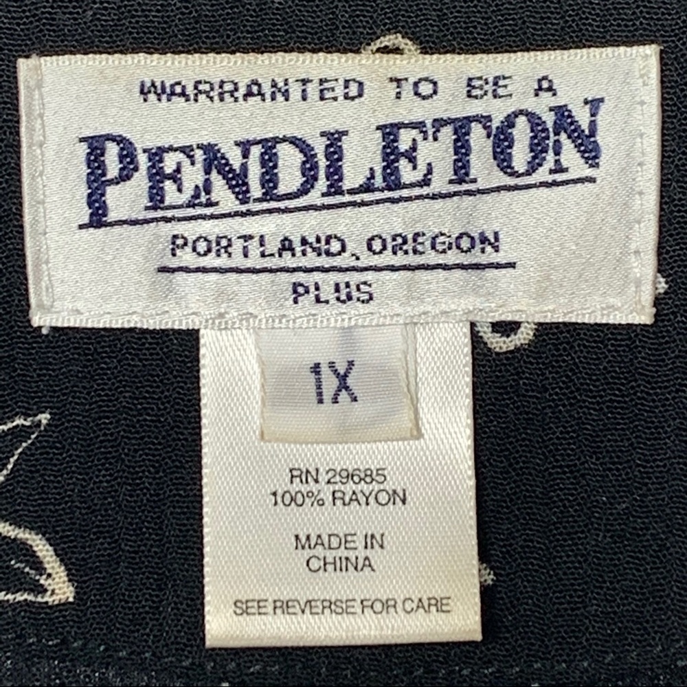 Pendleton Long Sleeve Button Down Size 1x Black - image 4